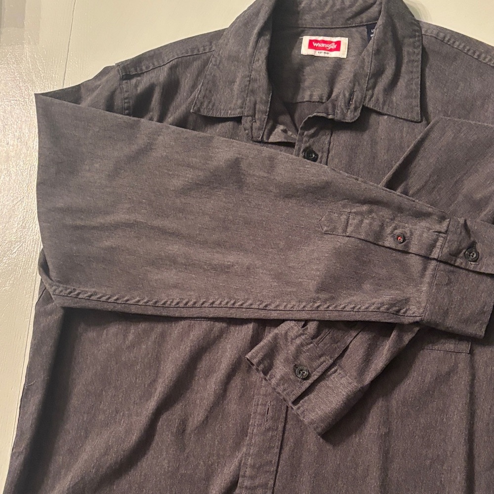 Wrangler Men's Charcoal Button Down Shirt
